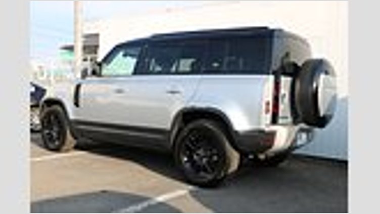 2022 認定中古車 Land Rover Defender 110 ハクバシルバー P300 AWD（AT） SE