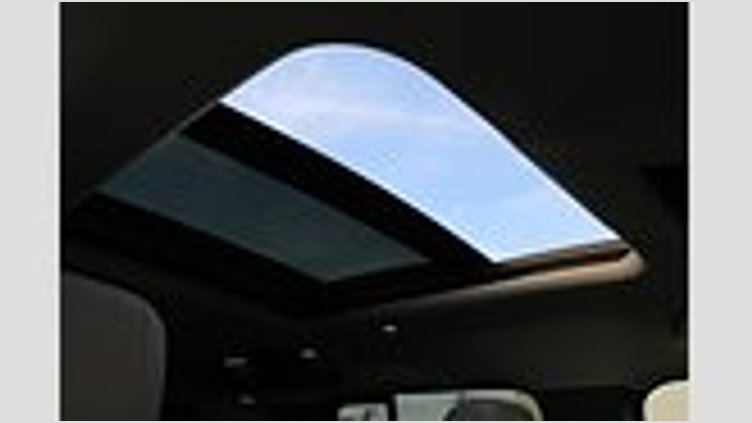 2022 認定中古車 Land Rover Defender 110 ハクバシルバー P300 AWD（AT） SE