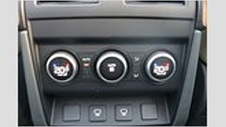 2022 認定中古車 Land Rover Defender 110 ハクバシルバー P300 AWD（AT） SE