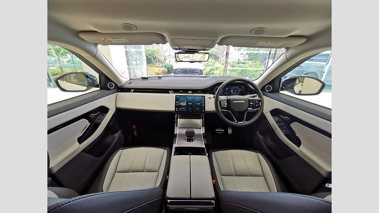 2024 認定中古車 Land Rover Range Rover Evoque オストゥーニパールホワイト D200マイルドハイブリッド（ディーゼル） スタンダードホイールベース DYNAMIC SE