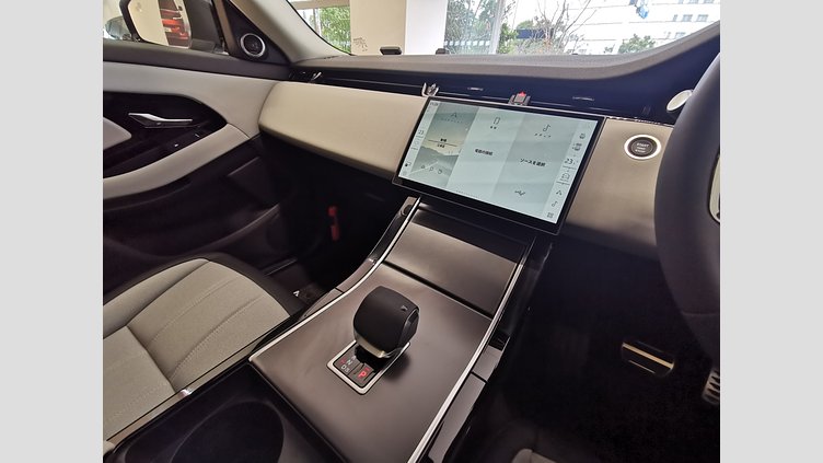 2024 認定中古車 Land Rover Range Rover Evoque オストゥーニパールホワイト D200マイルドハイブリッド（ディーゼル） スタンダードホイールベース DYNAMIC SE
