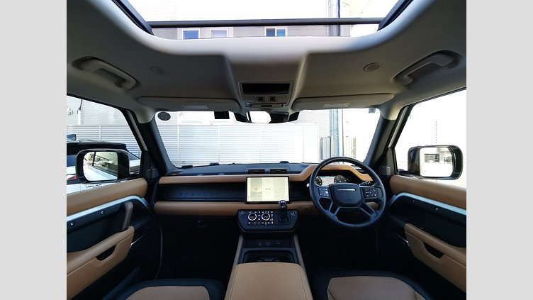 2023 認定中古車 Land Rover Defender 110 フジホワイト D300 AWD（AT） X-DYNAMIC HSE
