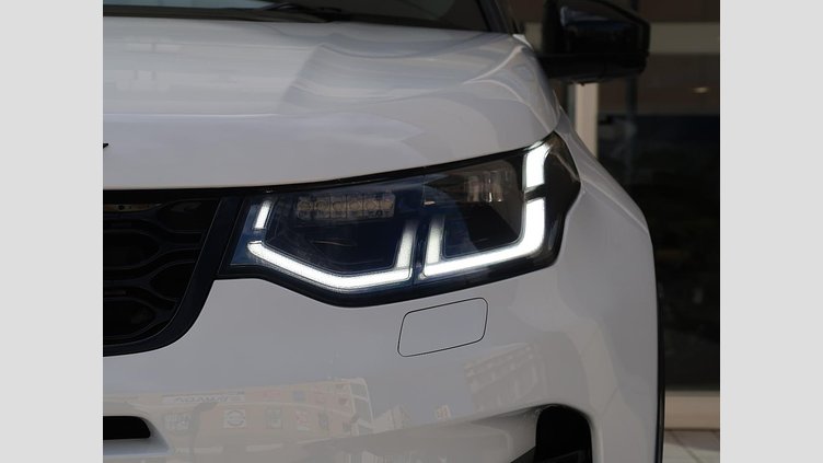 2024 認定中古車 Land Rover Discovery Sport フジホワイト D200マイルドハイブリッド（ディーゼル） 標準ホイール Dynamic SE