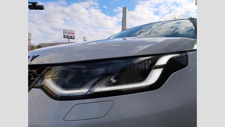 2024 認定中古車 Land Rover Discovery Sport フジホワイト D200マイルドハイブリッド（ディーゼル） 標準ホイール Dynamic SE