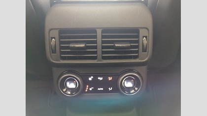 Range Rover Velar 25