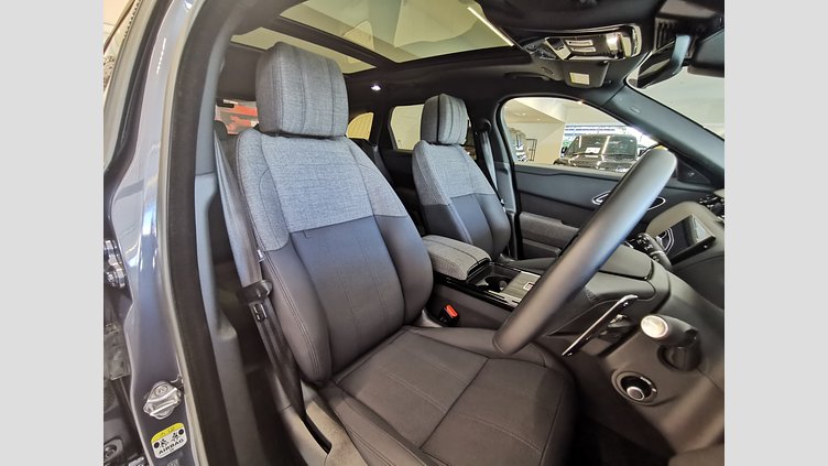 2023 認定中古車 Land Rover Range Rover Velar ヴァレジネブルー P400eプラグインハイブリッド（ガソリン） Standard Wheelbase Dynamic HSE