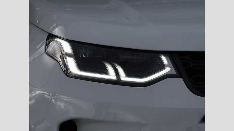 2021 認定中古車 Land Rover Discovery Sport フジホワイト D200 AWD（オートマチック）MHEV 標準ホイールベース R-DYNAMIC S