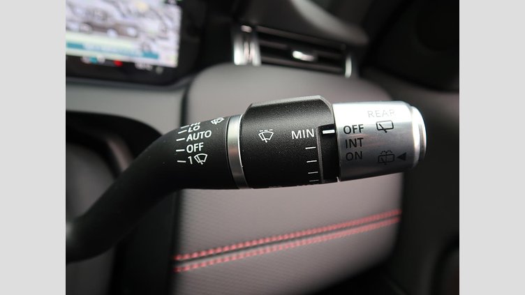 2021 認定中古車 Land Rover Discovery Sport フジホワイト D200 AWD（オートマチック）MHEV 標準ホイールベース R-DYNAMIC S