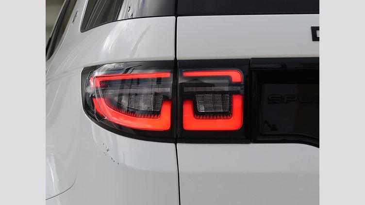 2021 認定中古車 Land Rover Discovery Sport フジホワイト D200 AWD（オートマチック）MHEV 標準ホイールベース R-DYNAMIC S