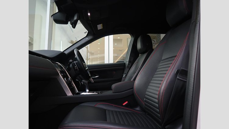 2021 認定中古車 Land Rover Discovery Sport フジホワイト D200 AWD（オートマチック）MHEV 標準ホイールベース R-DYNAMIC S