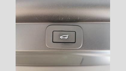 Range Rover 15