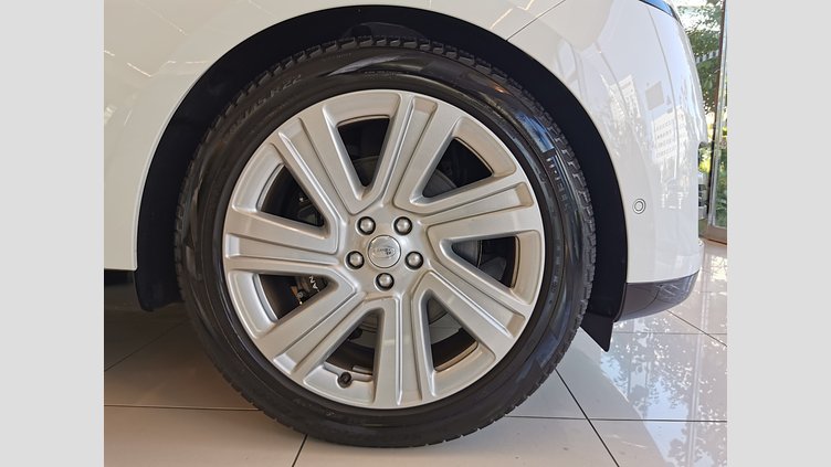 2023 認定中古車 Land Rover Range Rover フジホワイト D300 AWD MHEV（AT） スタンダードホイールベース HSE