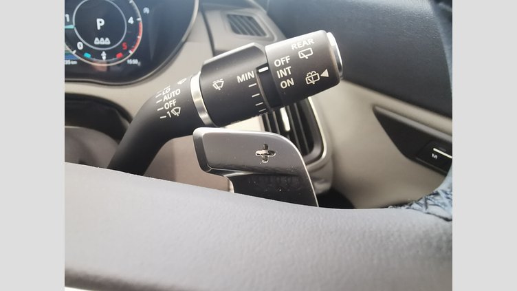 2024 認定中古車 Jaguar E-Pace アイガーグレイ D200マイルドハイブリッド（ディーゼル） R-DYNAMIC SE