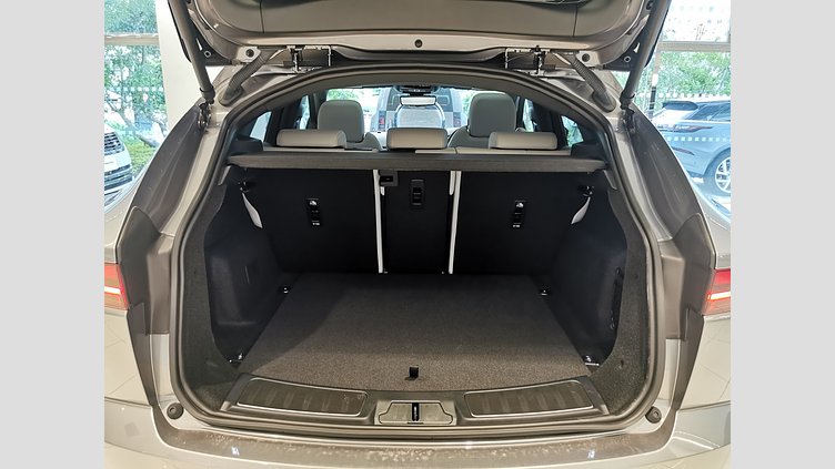 2024 認定中古車 Jaguar E-Pace アイガーグレイ D200マイルドハイブリッド（ディーゼル） R-DYNAMIC SE