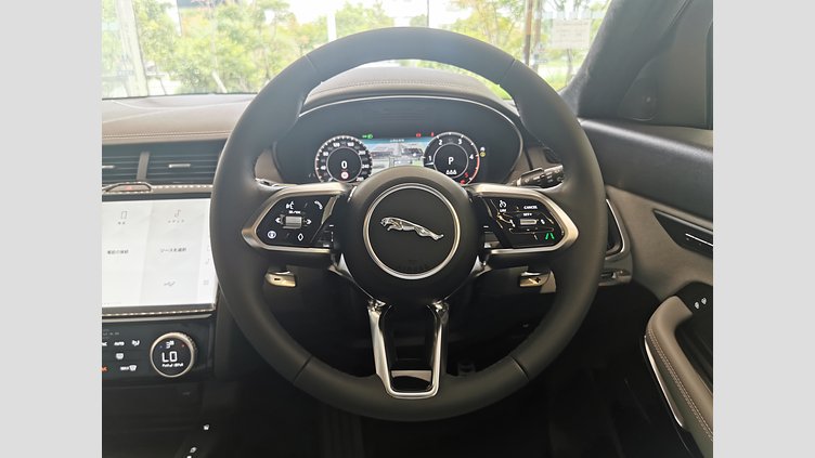 2024 認定中古車 Jaguar E-Pace カルパチアングレイ D200マイルドハイブリッド（ディーゼル） R-DYNAMIC HSE