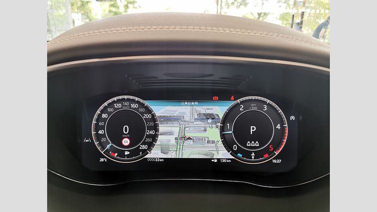 2024 認定中古車 Jaguar E-Pace フィレンツェレッド D200マイルドハイブリッド（ディーゼル） R-DYNAMIC SE