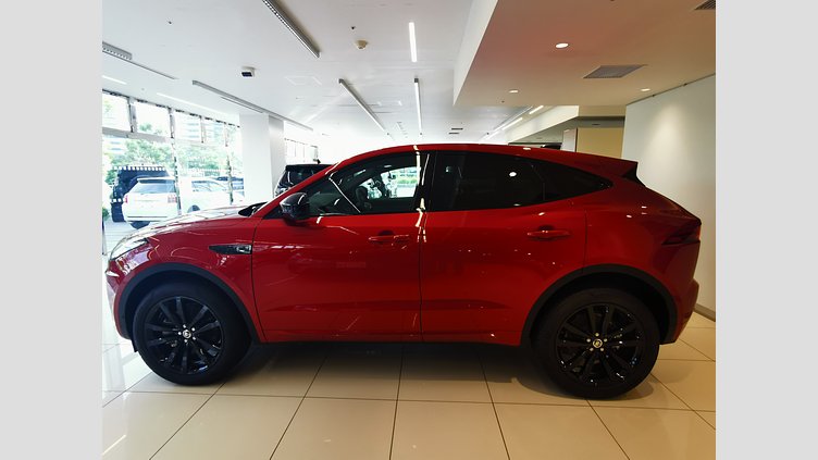 2024 認定中古車 Jaguar E-Pace フィレンツェレッド D200マイルドハイブリッド（ディーゼル） R-DYNAMIC SE