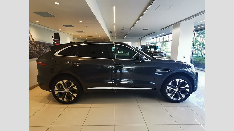 2024 認定中古車 Jaguar F-Pace カルパチアングレイ P400e ガソリン プラグインハイブリッド R-DYNAMIC SE