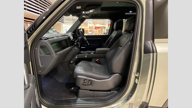 2024 認定中古車 Land Rover Defender 90 パンゲアグリーン D350 ディーゼルマイルドハイブリッド X-Dynamic HSE