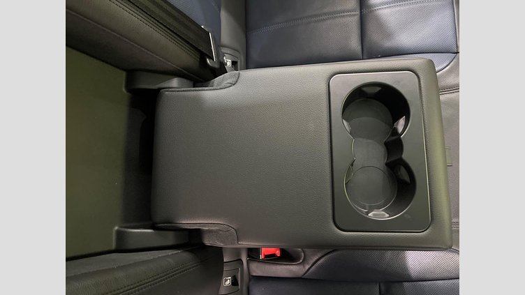 2019 認定中古車 Land Rover Range Rover Evoque シリコンシルバー P300 R-DYNAMIC SE