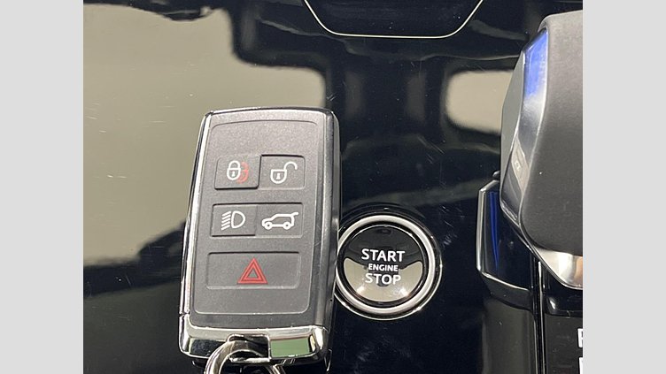 2023 認定中古車 Land Rover Range Rover Sport フジホワイト D300マイルドハイブリッド スタンダードホイールベース Dynamic HSE