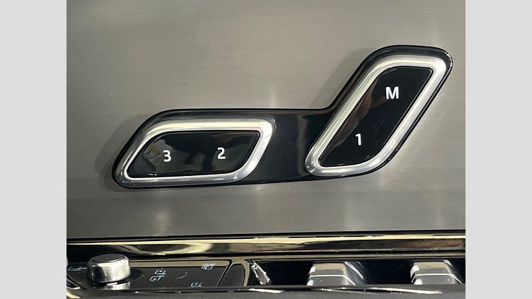 2023 認定中古車 Land Rover Range Rover Sport フジホワイト D300マイルドハイブリッド スタンダードホイールベース Dynamic HSE