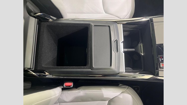 2023 認定中古車 Land Rover Range Rover Sport フジホワイト D300マイルドハイブリッド スタンダードホイールベース Dynamic HSE