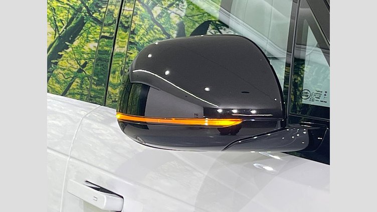 2023 認定中古車 Land Rover Range Rover Sport フジホワイト D300マイルドハイブリッド スタンダードホイールベース Dynamic HSE