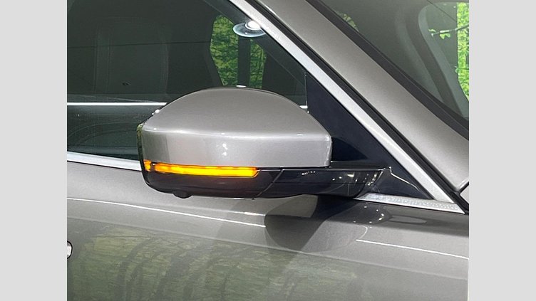 2018 認定中古車 Jaguar F-Pace Silicon Silver PT204 プレステージ