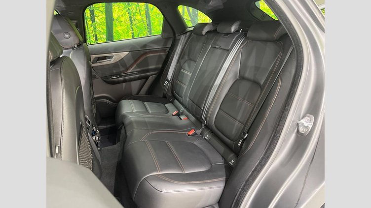 2018 認定中古車 Jaguar F-Pace Silicon Silver PT204 プレステージ