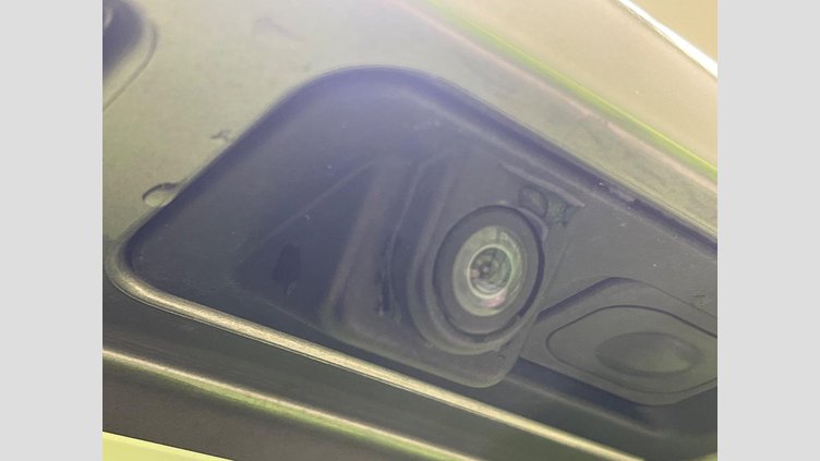 2018 認定中古車 Jaguar F-Pace Silicon Silver PT204 プレステージ