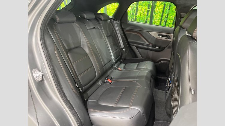 2018 認定中古車 Jaguar F-Pace Silicon Silver PT204 プレステージ