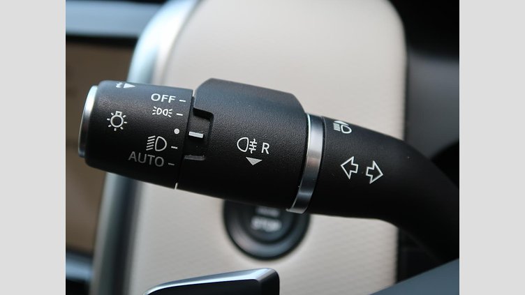 2023 認定中古車 Land Rover Discovery Sport フジホワイト P250 AWD（オートマチック） スタンダードホイールベース R-DYNAMIC S