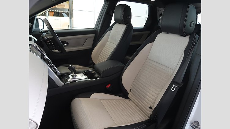 2023 認定中古車 Land Rover Discovery Sport フジホワイト P250 AWD（オートマチック） スタンダードホイールベース R-DYNAMIC S