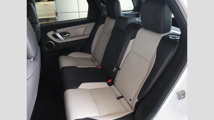 2023 認定中古車 Land Rover Discovery Sport フジホワイト P250 AWD（オートマチック） スタンダードホイールベース R-DYNAMIC S