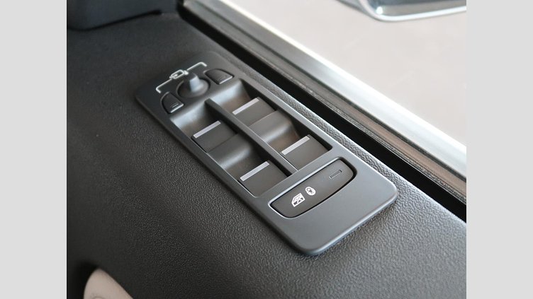 2023 認定中古車 Land Rover Discovery Sport フジホワイト P250 AWD（オートマチック） スタンダードホイールベース R-DYNAMIC S