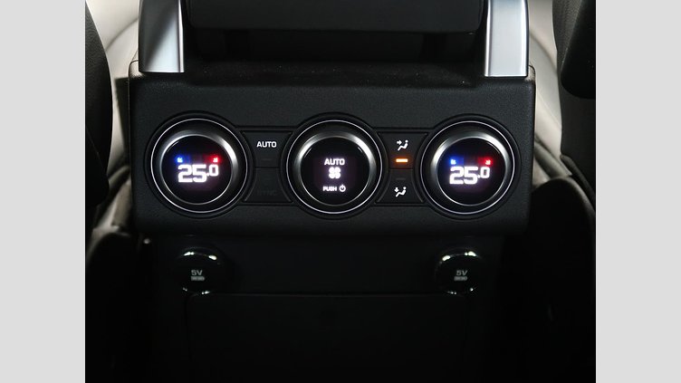 2018 認定中古車 Land Rover Discovery Loire Blue 3.0 V6 Dsl Mono Turbo Std Flow HSE