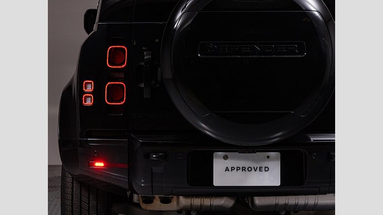 2024 認定中古車 Land Rover Defender 110 サントリーニブラック D300 AWD（AT） X-DYNAMIC HSE