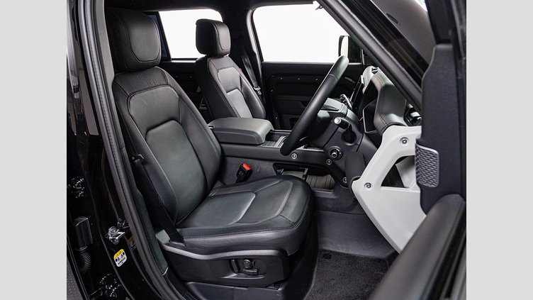 2024 認定中古車 Land Rover Defender 110 サントリーニブラック D300 AWD（AT） X-DYNAMIC HSE