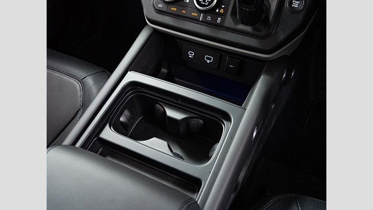 2024 認定中古車 Land Rover Defender 110 サントリーニブラック D300 AWD（AT） X-DYNAMIC HSE