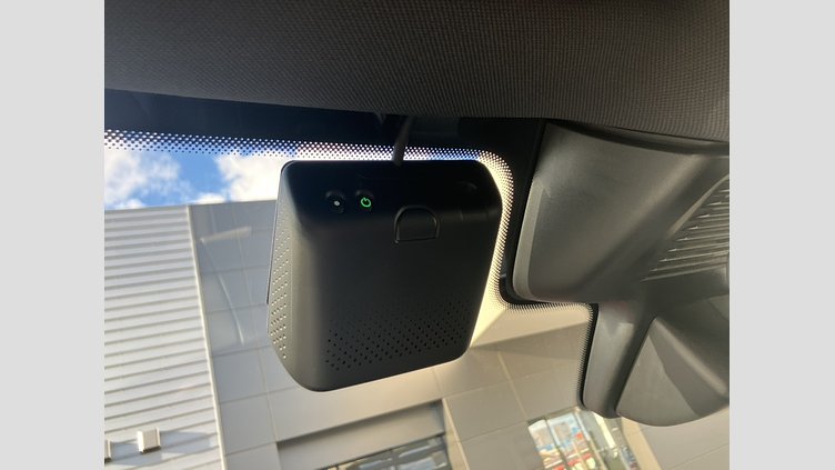 2025 認定中古車 Land Rover Range Rover Sport フィレンツェレッド P550eプラグインハイブリッド（ガソリン） スタンダードホイールベース Dynamic SE