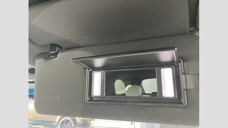 2025 認定中古車 Land Rover Range Rover Sport フィレンツェレッド P550eプラグインハイブリッド（ガソリン） スタンダードホイールベース Dynamic SE