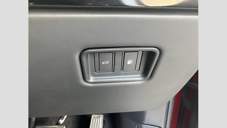 2025 認定中古車 Land Rover Range Rover Sport フィレンツェレッド P550eプラグインハイブリッド（ガソリン） スタンダードホイールベース Dynamic SE