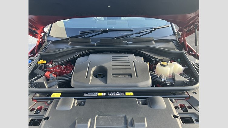 2025 認定中古車 Land Rover Range Rover Sport フィレンツェレッド P550eプラグインハイブリッド（ガソリン） スタンダードホイールベース Dynamic SE