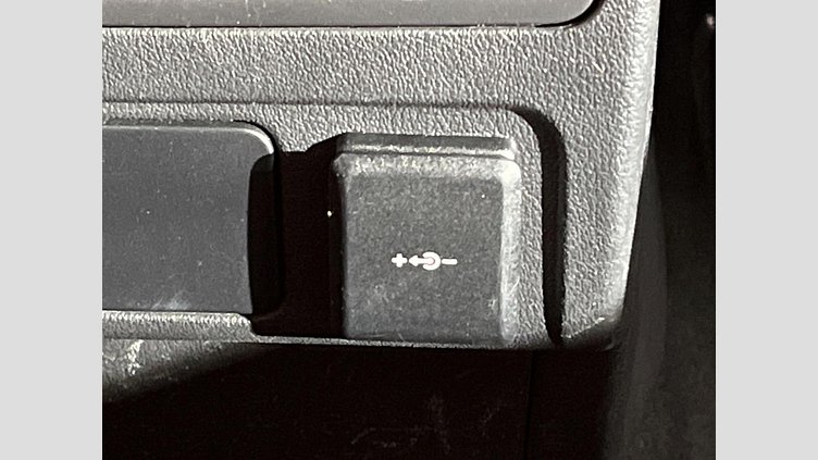 2022 認定中古車 Jaguar F-Pace サントリーニブラック P250 AWD（オートマチック） R-DYNAMIC SE