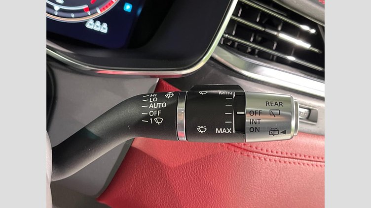 2022 認定中古車 Jaguar F-Pace サントリーニブラック P250 AWD（オートマチック） R-DYNAMIC SE