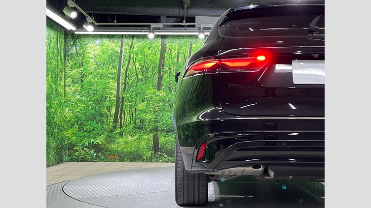 2022 認定中古車 Jaguar F-Pace サントリーニブラック P250 AWD（オートマチック） R-DYNAMIC SE
