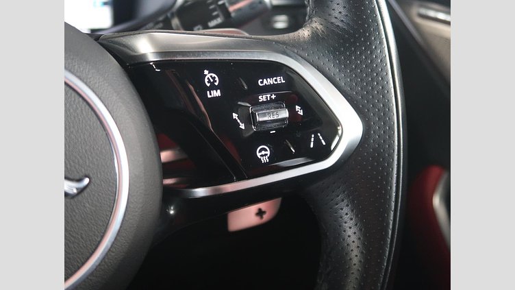 2022 認定中古車 Jaguar F-Pace サントリーニブラック P250 AWD（オートマチック） R-DYNAMIC SE