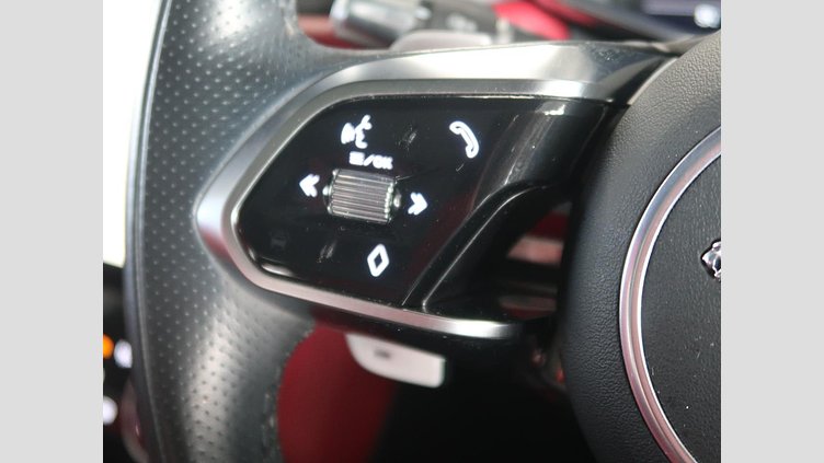 2022 認定中古車 Jaguar F-Pace サントリーニブラック P250 AWD（オートマチック） R-DYNAMIC SE