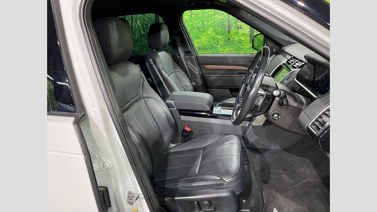 2018 認定中古車 Land Rover Discovery Fuji White 3.0 V6 Dsl Mono Turbo Std Flow HSE